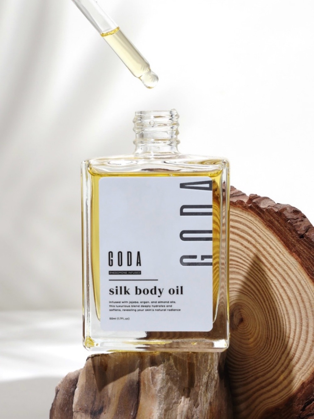 Silk Body Oil — Golden Hydrating Body Oil for Women